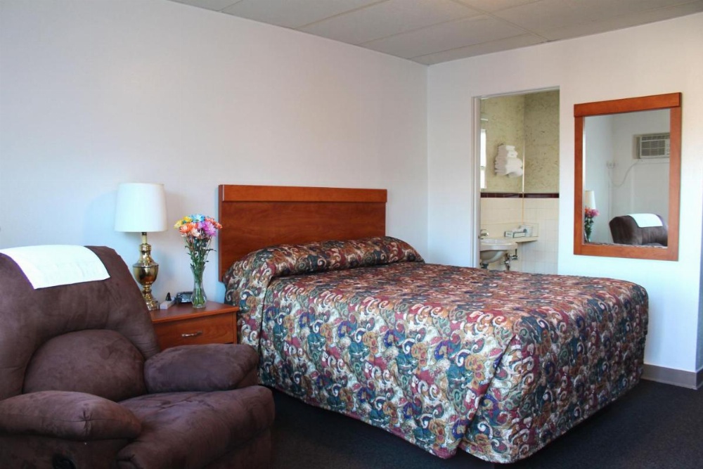 Room image 4