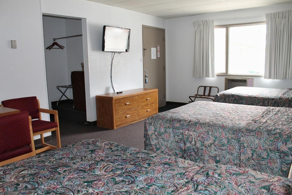 Budget Host Crestview Inn Main image