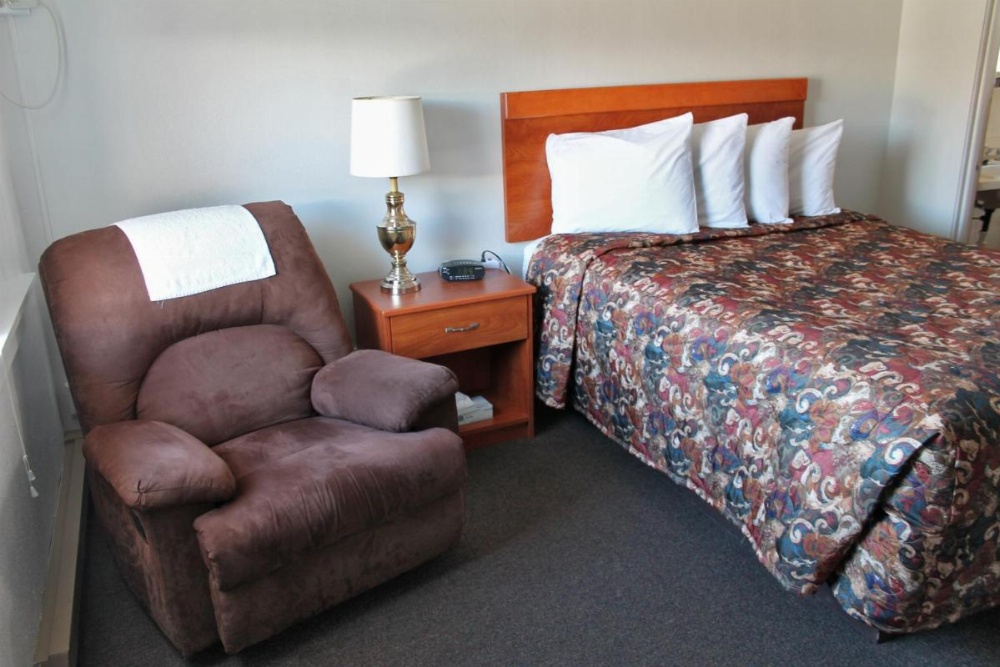 Room image 3