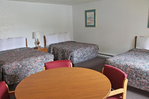 Budget Host Crestview Inn image 24