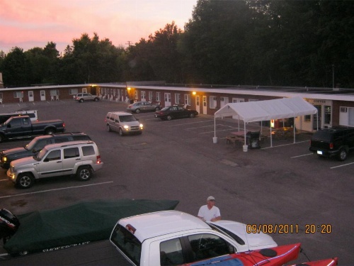 Budget Host Crestview Inn image 25