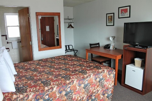 Budget Host Crestview Inn image 6